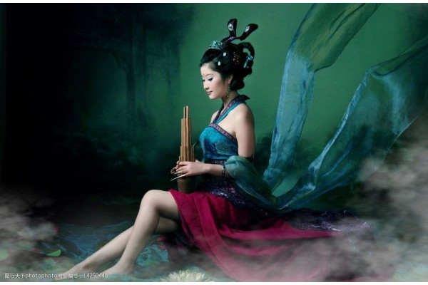 茶香四溢！武汉小情侣揭秘喝茶的养生奥秘！